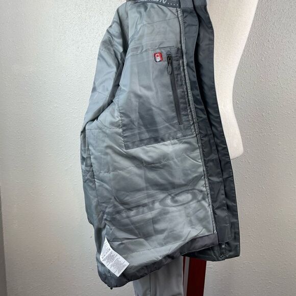 Salomon Matching Ski/Snowboarding Jacket and Pants EUC - Picture 7 of 16